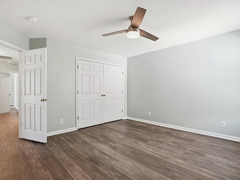 1152 Willoughby Ln — Photo 33