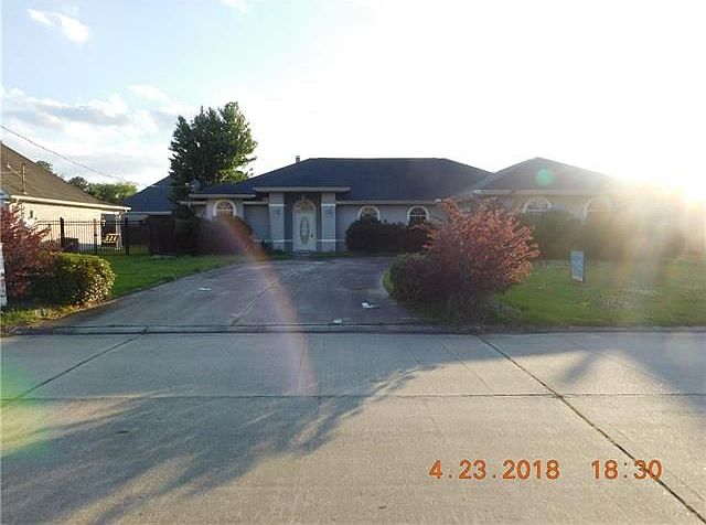 1st image of 729 N Ezidore St