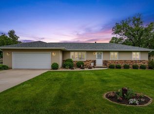 989 Arica Ave, Marion, IA 52302