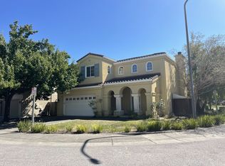 10 Alhambra Ct, Novato, CA 94949