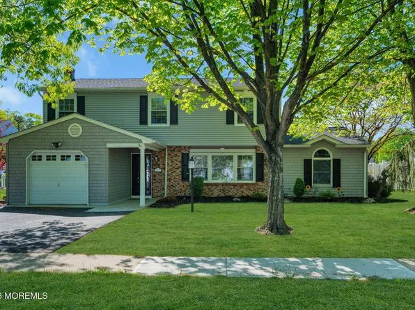 134 Pine Needle Street, Howell, NJ 07731