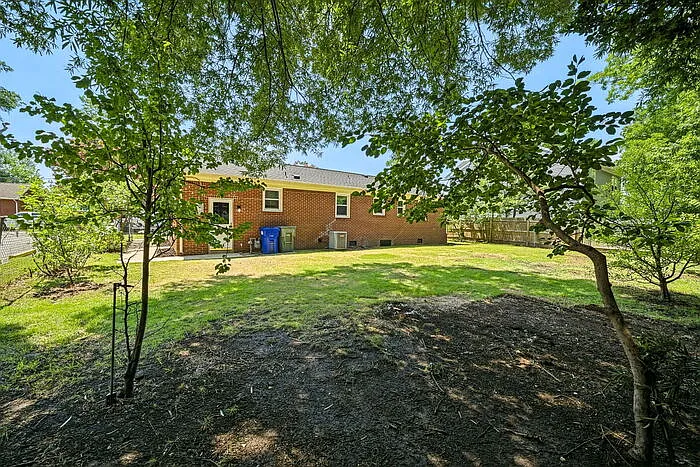 718 Euwanee Pl — Photo 28