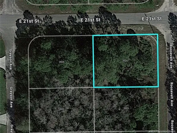 2025 Roosevelt Ave, Alva, FL 33920