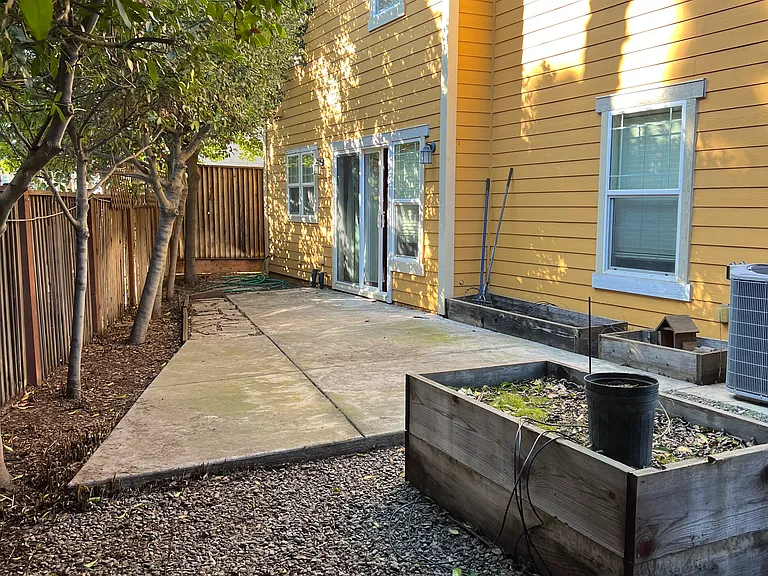 4200 San Jeronimo Ter — Photo 5