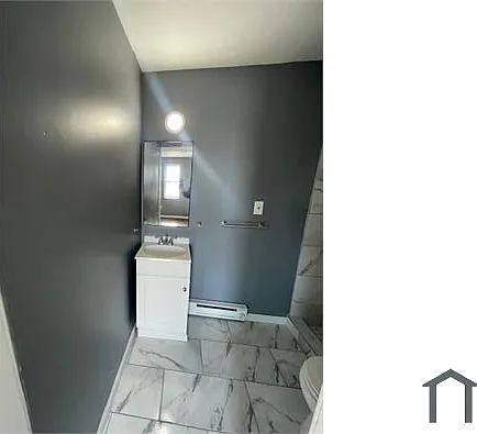1 bed, $1,050 — Photo 2