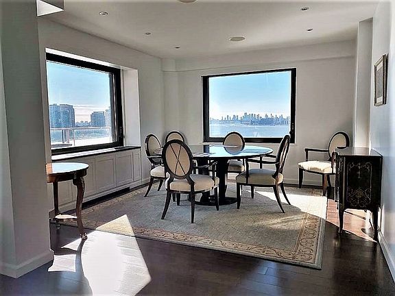 4th image of 50 Sutton Pl S APT 20J