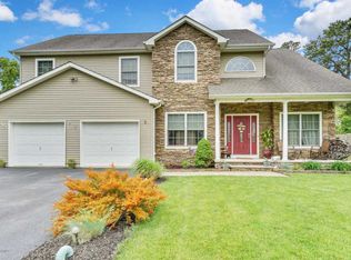 97 Laurelwood Rd, Brick, NJ 08724