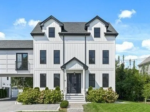 65 Summer St #1, Natick, MA 01760