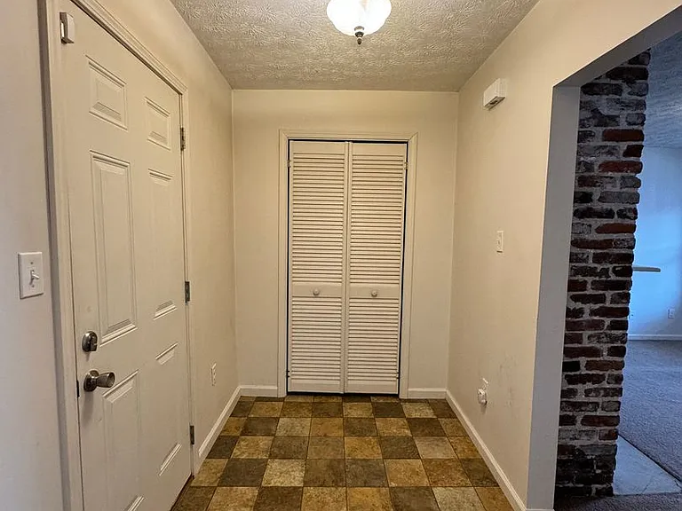 704 Chinn Ave — Photo 8