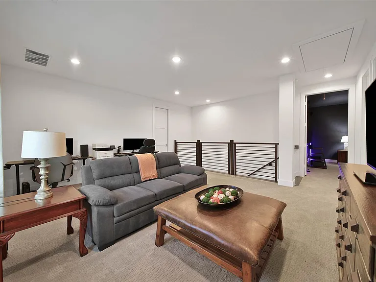 1015 Oak Briar Ln — Photo 38