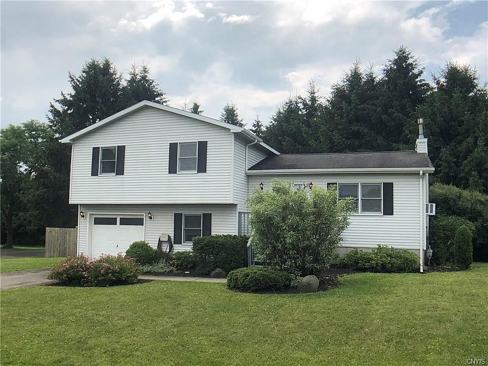 1st image of 7 Harmony Cir