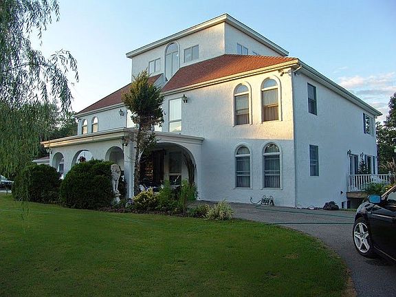 Right side view.