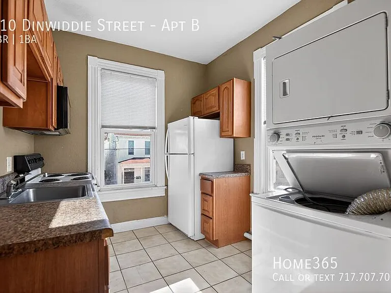 710 Dinwiddie St #B — Photo 3