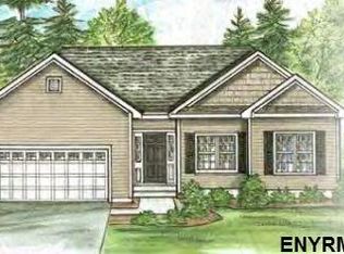 21 Morgan Ct, Stillwater, NY 12170