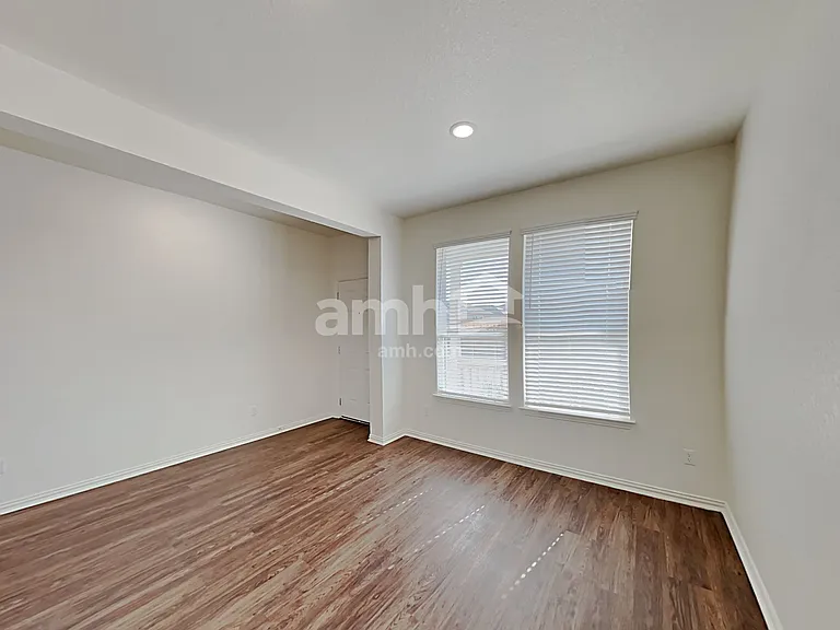 211 Pebble Creek Run — Photo 6
