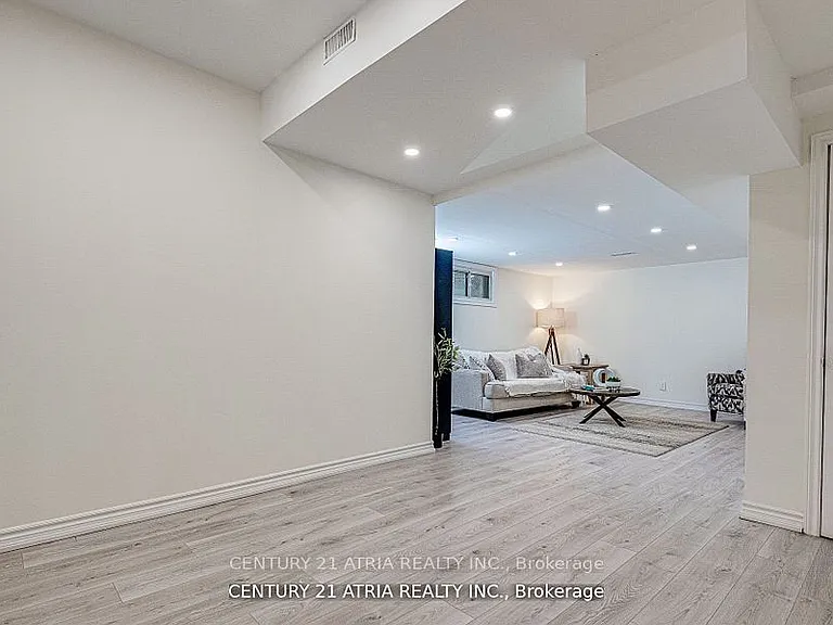 18 Hester Ct — Photo 21