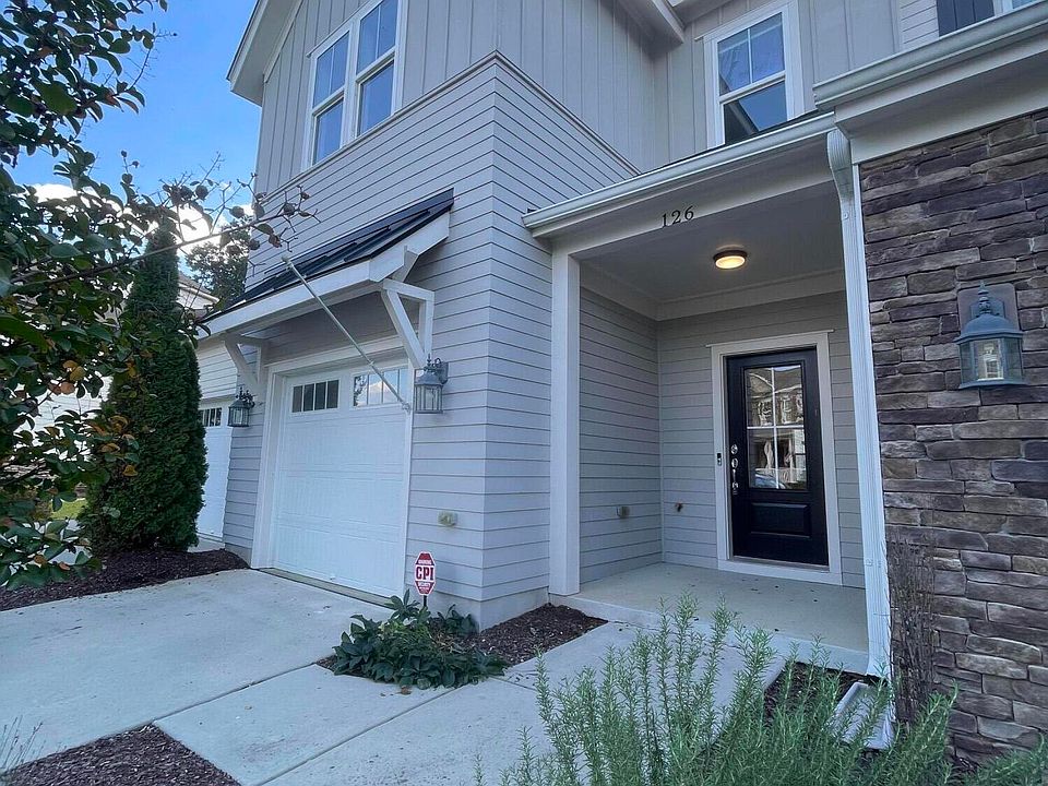 1st image of 126 Ellsworth Manor Dr
