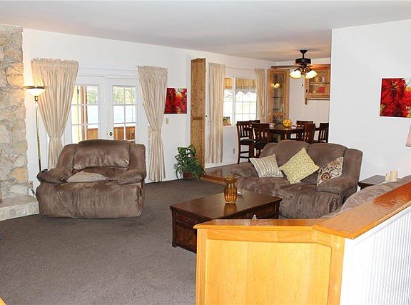 3rd image of 7012 Gloria Ave