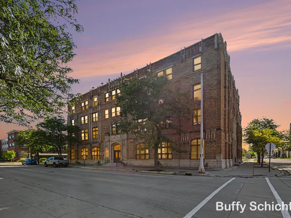 297 W Clay Ave APT 211, Muskegon, MI 49440