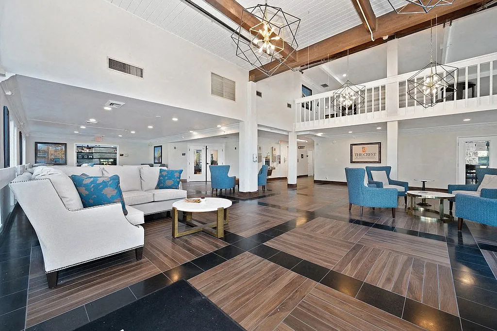 The Crest at Citrus Heights (55+) — Photo 1