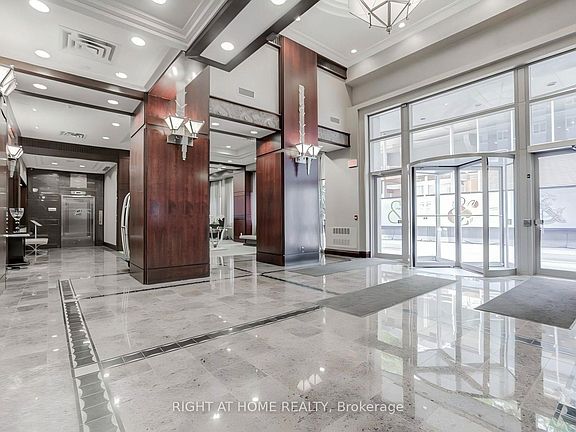 3rd image of 35 Balmuto St #1810