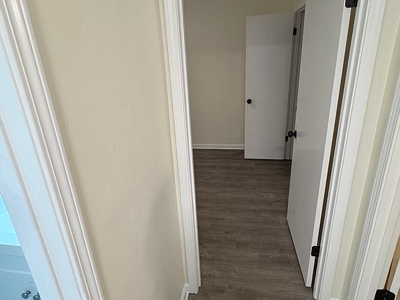 4th image of 3221 Ruskin Rd