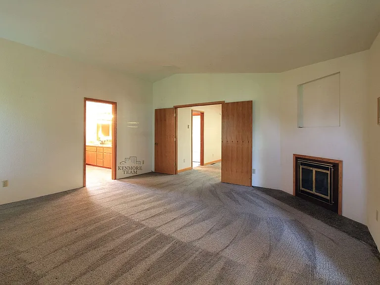 3600 Eastlake Dr — Photo 14