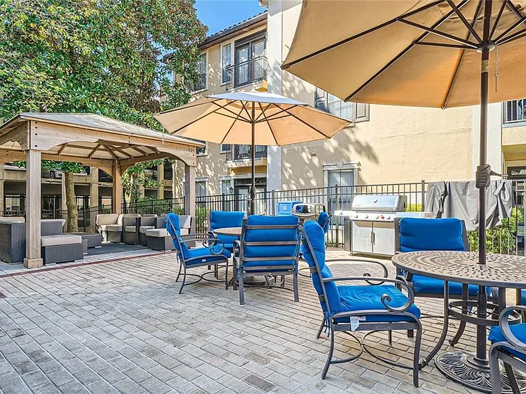 3777 Peachtree Rd #611 — Photo 24