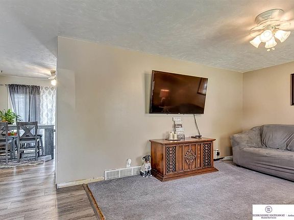 3rd image of 517 Cordes Dr