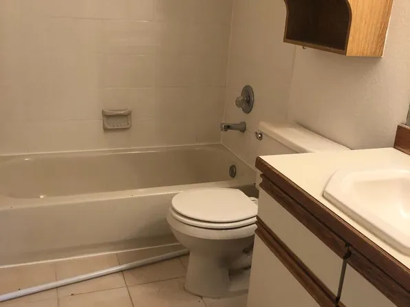 6385 Oak St APT 201, Arvada, CO 80004