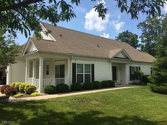 2nd image of 234 Knollcrest Ct