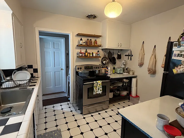 5936 Ralston Ave — Photo 5