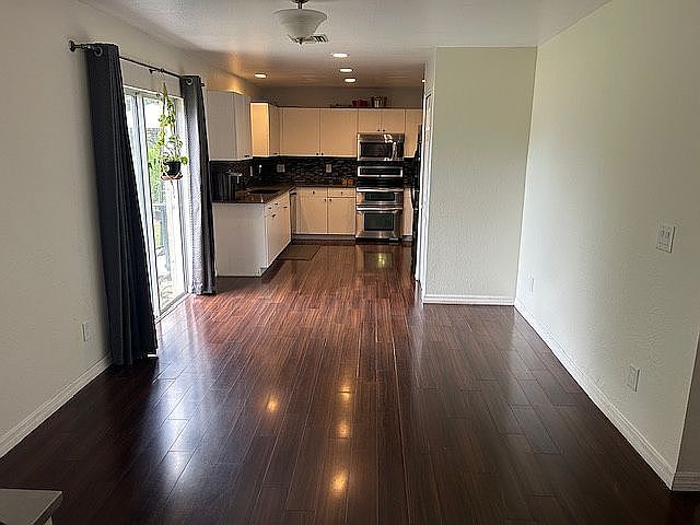Dining Room & Kitchen