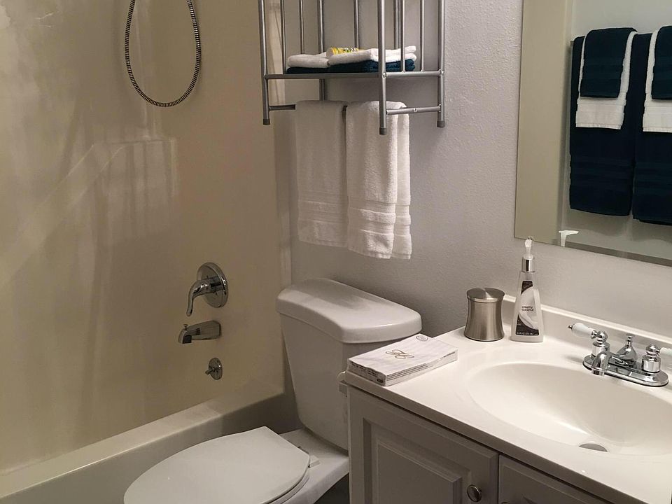 2nd image of 420 Donna Dr