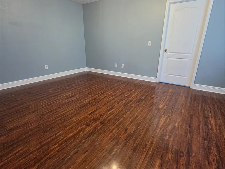 7042 Plank Dr — Photo 7