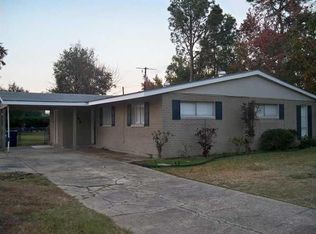 305 Academy Rd, Lafayette, LA 70503