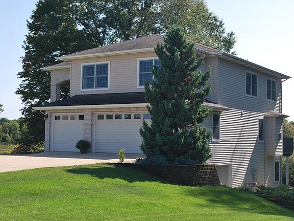 3rd image of 11375 Schoolhouse Dr