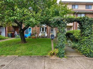 1538 Creekside Rd, Whitehall, PA 18052