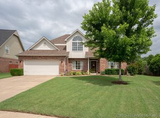 8805 N 137th East Ave, Owasso, OK 74055