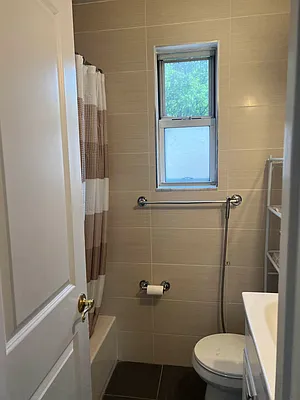 Rented by Contact Realty | media 2