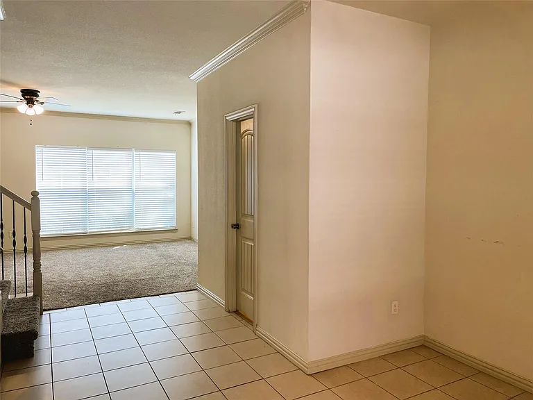 2320 Calendar Ct — Photo 12