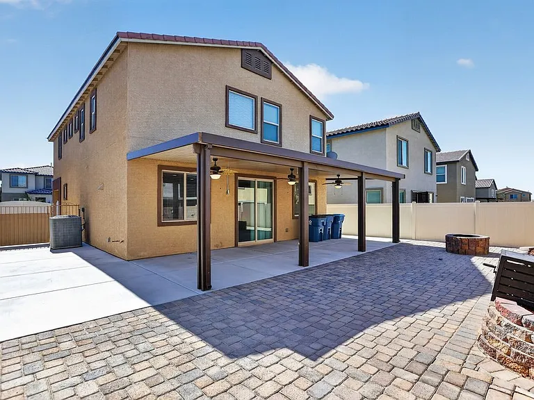 5841 Delaney Falls St — Photo 15