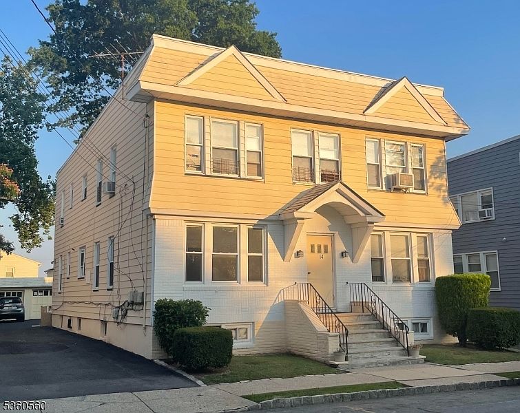 1st image of 14 Nelson Pl