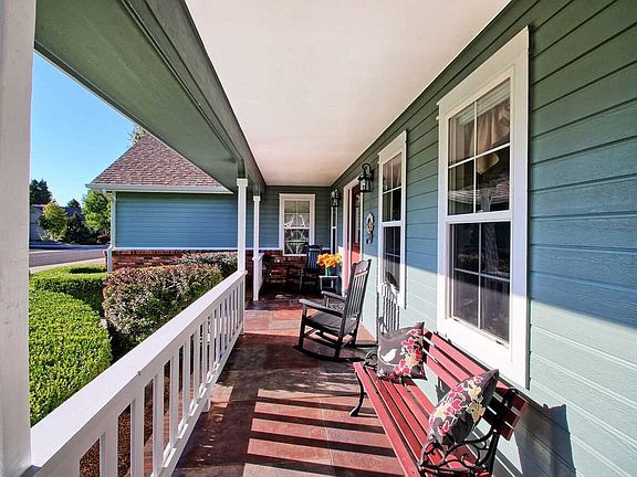 4th image of 657 E Pagosa Dr