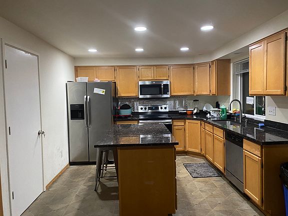 2nd image of 23423 23rd Ave S