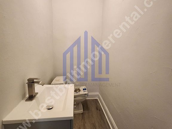 4th image of 3800 W Forest Park Ave #3308