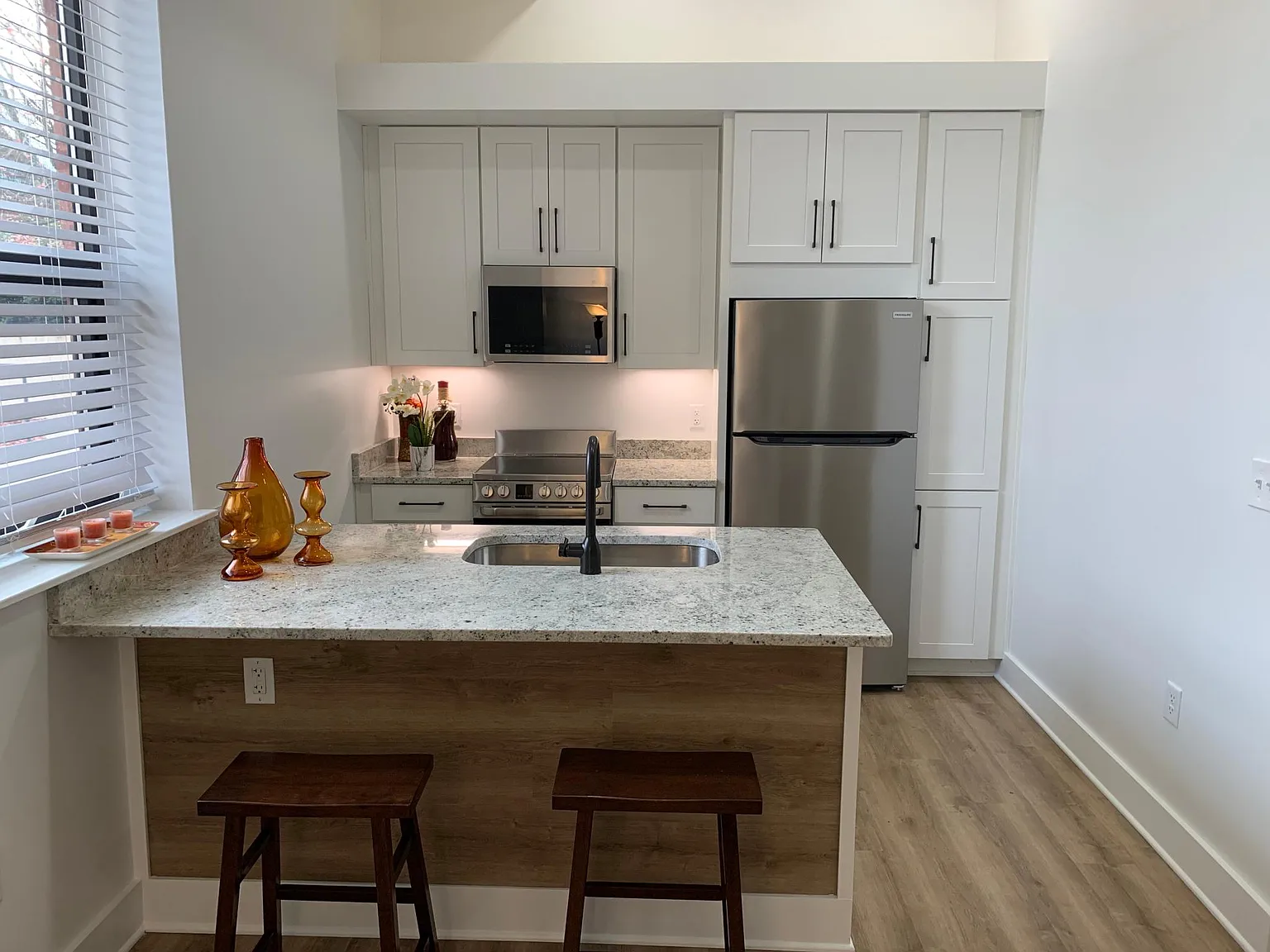 1 bed, 510 sqft, $1,655 — Photo 2