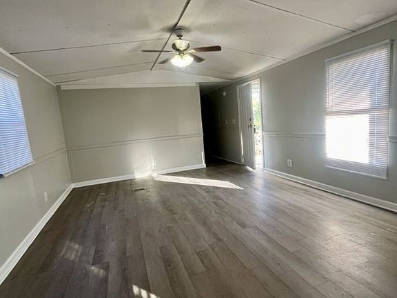 5th image of 311 Harrison Farm Rd