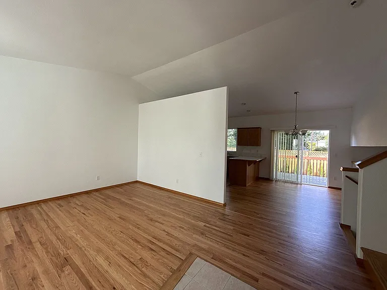 4607 149th St SE — Photo 4