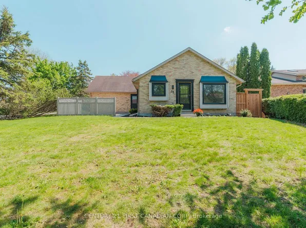 15 Bybrook Ct, London, ON N5X 3A5